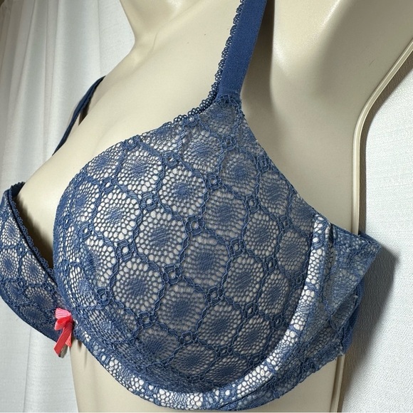 Victoria's Secret Bra 34D Body by Victoria Push Up Padded Underwire Blue Lace - Picture 3 of 10